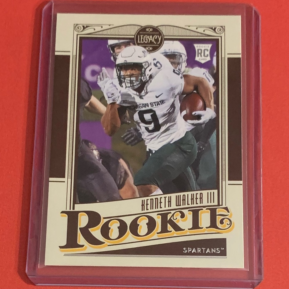 Kenneth Walker III #8 2022 Panini Chronicles DP Legacy Rookies Football Card